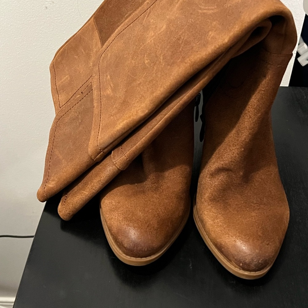 Franco Sarto distressed leather boot. Like new condition size 11